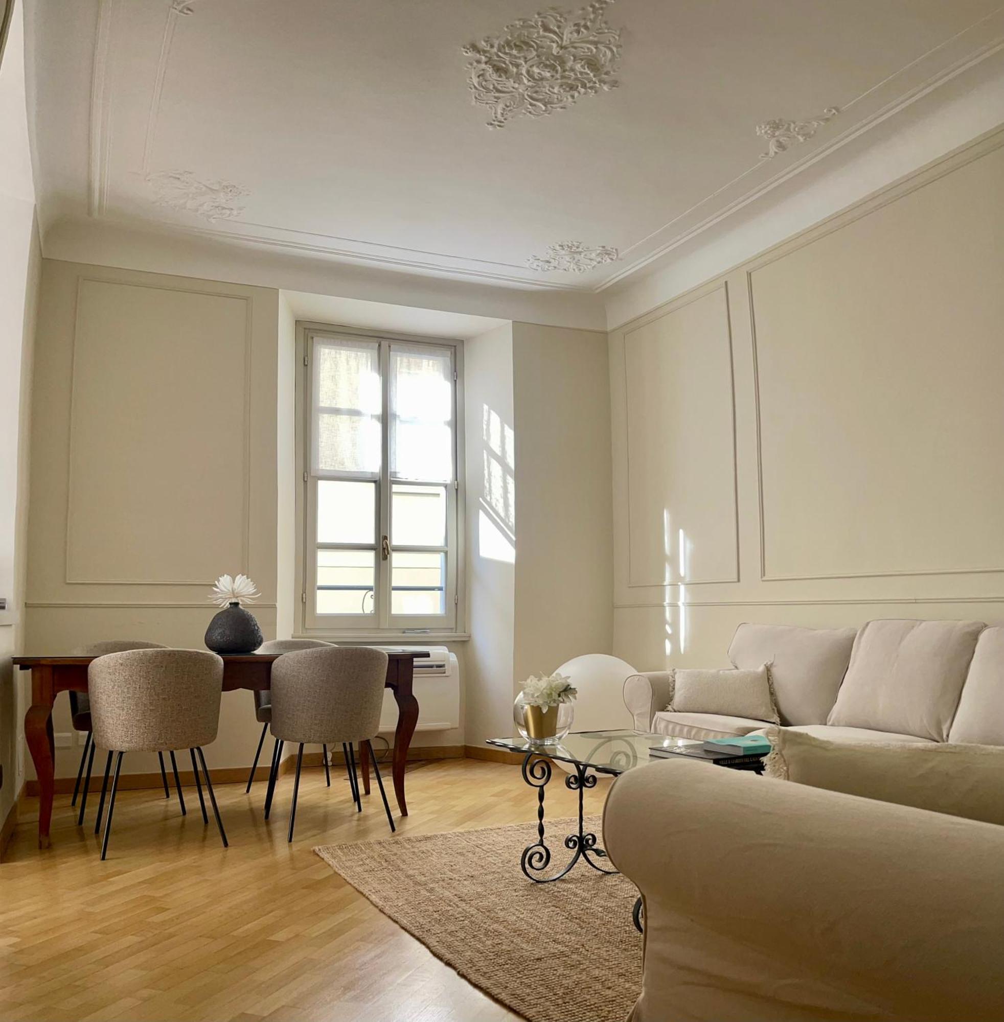 Charming Como - Apartment Downtown In The Pedestrian Area With 2 Double Bedrooms And 2 Complete Bathrooms A Spacious Living Room And Full Equipped Kitchen Eksteriør billede