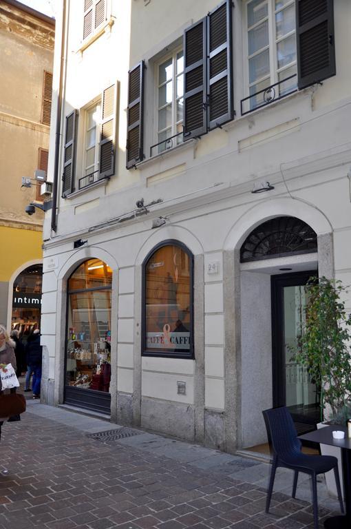 Charming Como - Apartment Downtown In The Pedestrian Area With 2 Double Bedrooms And 2 Complete Bathrooms A Spacious Living Room And Full Equipped Kitchen Eksteriør billede